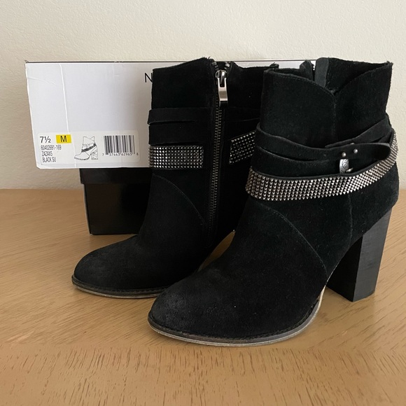 NINE WEST Ankle Boots - Picture 3 of 3